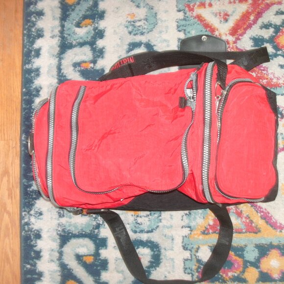 Vintage Collectible 90s Marlboro Unlimited Red & Black Duffel Bag Multi Pockets - Picture 6 of 8